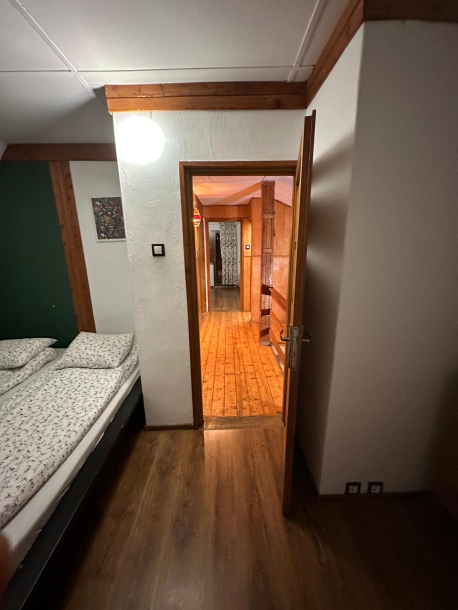 Jozka Chata Max 15 Os Sauna Jacuzzi Porąbka Екстериор снимка